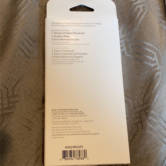 iPhone 6/6s Tempered glass display protector 1 pack new in box - Picture 2 of 6
